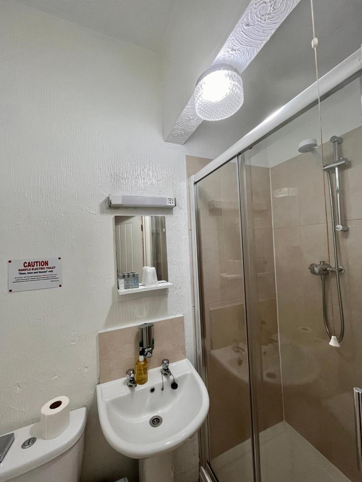 Гостевой дом Tusker (adults Only) 2*
