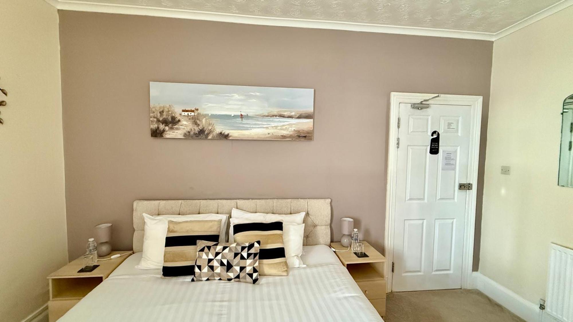 Tusker (adults Only) Gasthof Torquay